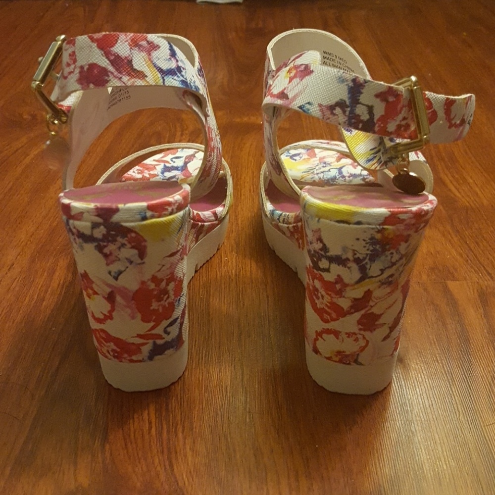 Wedges - Picture 3 of 3